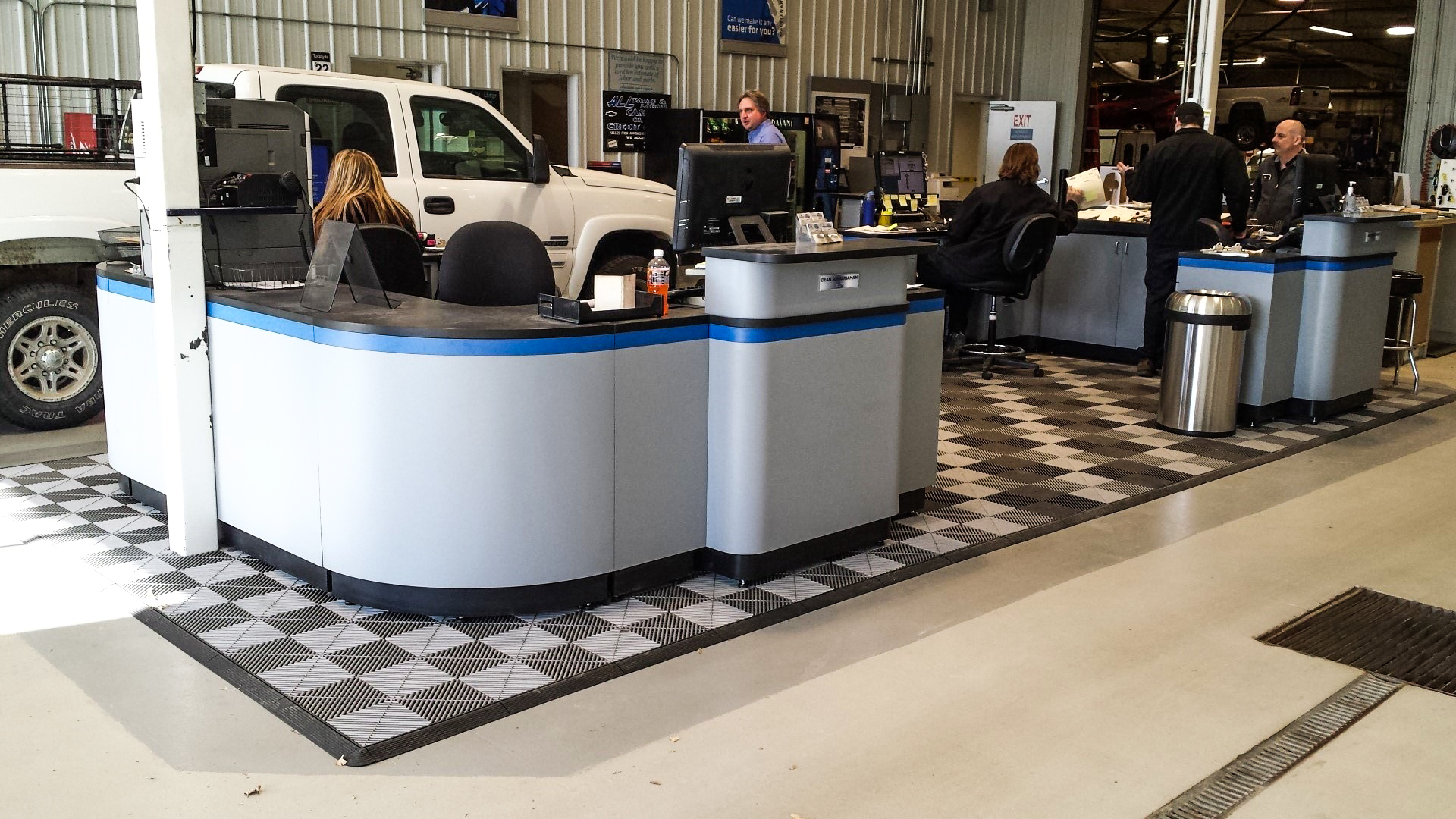 Lust Automotive - Ribtrax Tiles